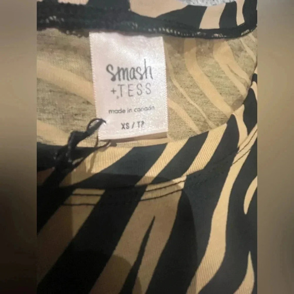 Smash + Tess The T-Shirt Bodysuit
Lexi Leopard - Picture 5 of 7